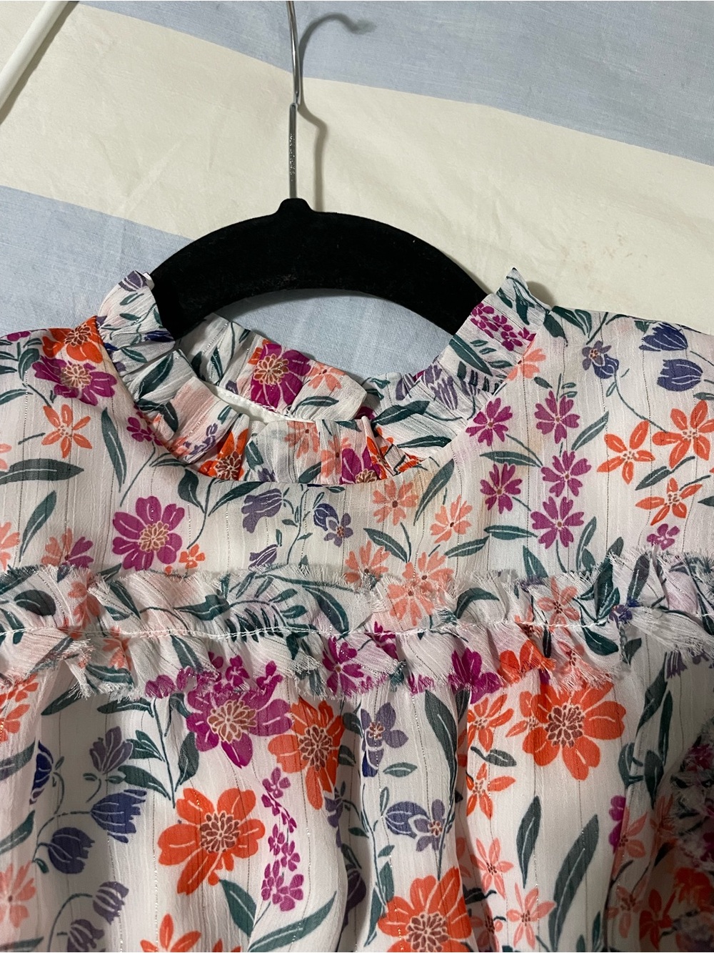 Cece Floral Print Ruffle Dress in New Ivory XS - Picture 4 of 7